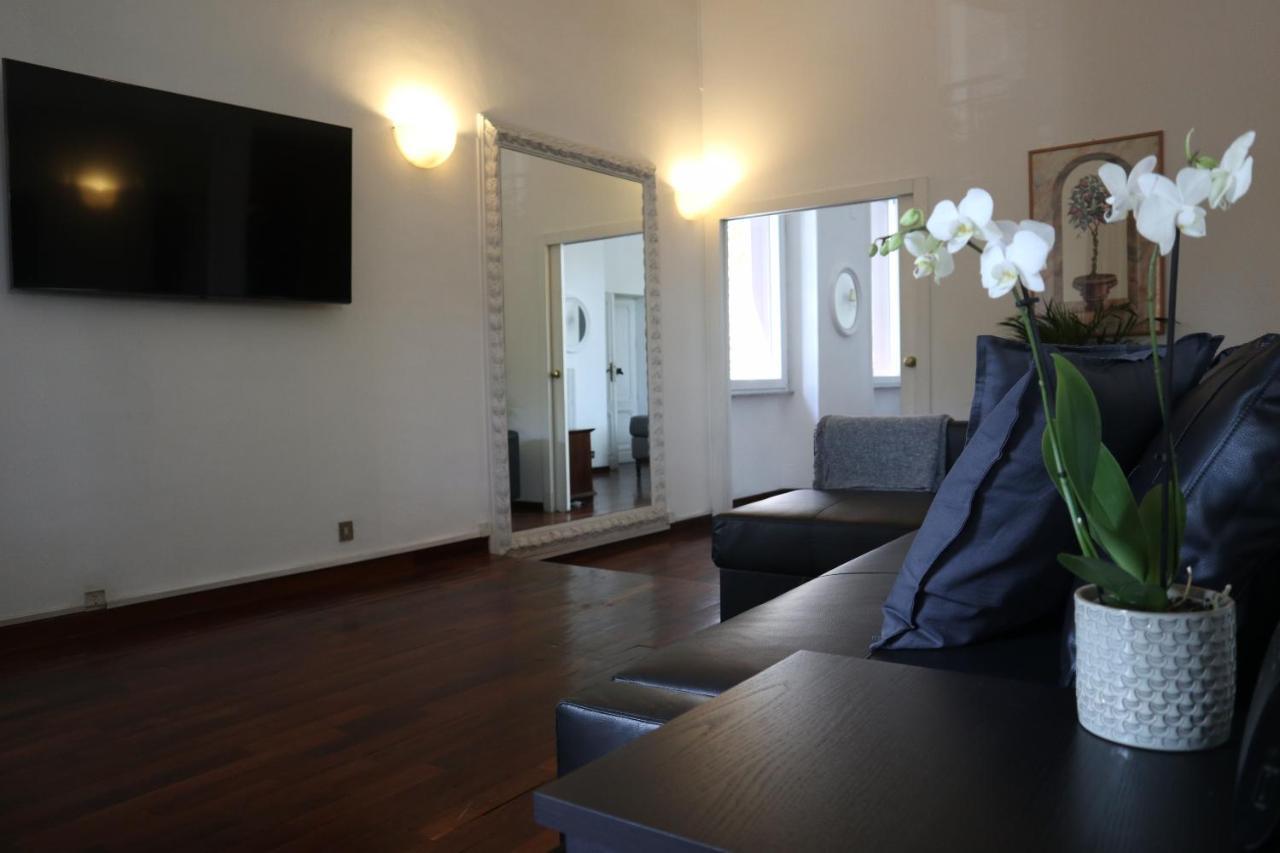 Maison Cloe Near The Spanish Steps Рим Екстериор снимка